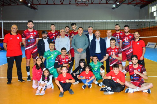 Akkuş Belediyespor TVF Lisesi’ni Eli Boş Gönderdi, 3-0