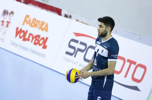 Akkuş Belediyespor'a Taze Kan